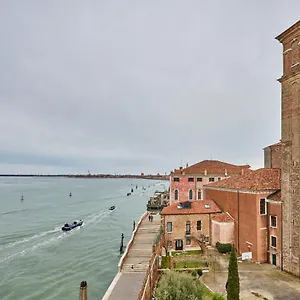 Collegio Amdg Hotel
