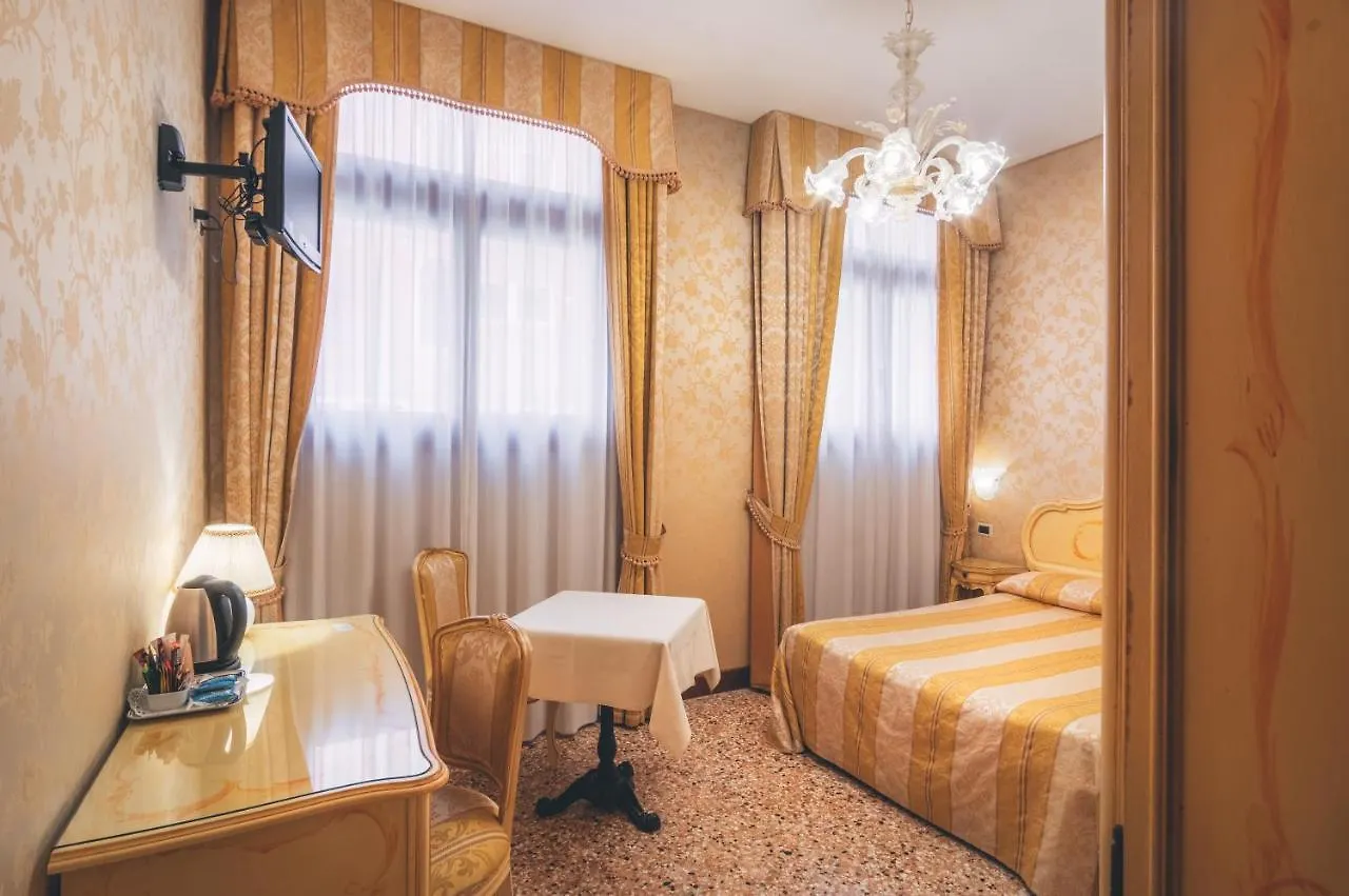 **  Hotel Al Malcanton Wenecja Włochy