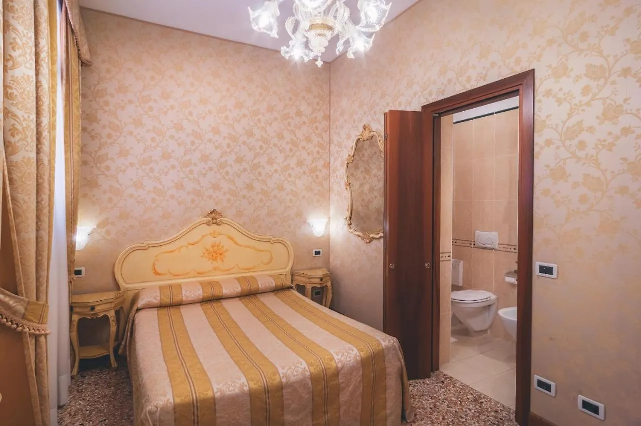Hotel Al Malcanton Wenecja 2*,  Włochy